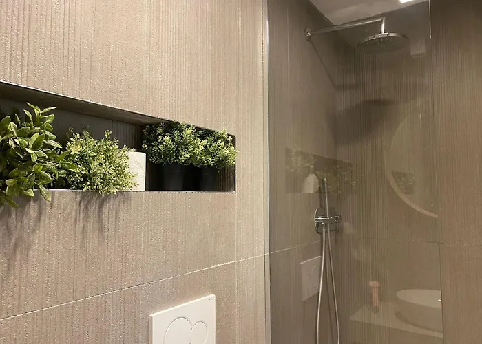 Empire - Pensión 3*