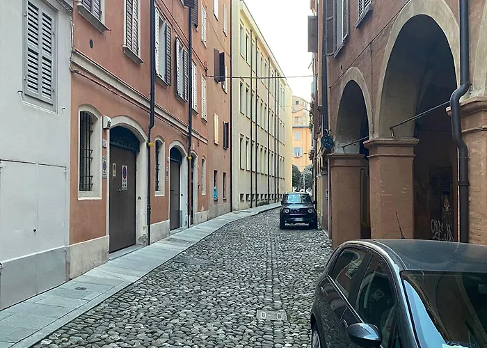 Pensión Empire - Módena