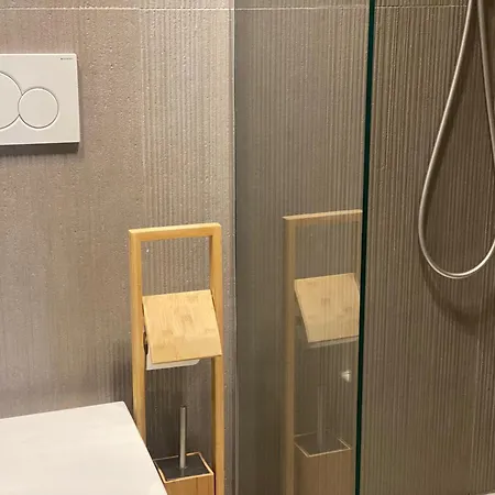 Empire - Гостевой дом 3*