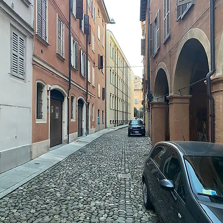 Гостевой дом Empire - Модена