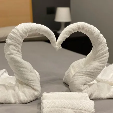 ゲストハウス Empire - 3*