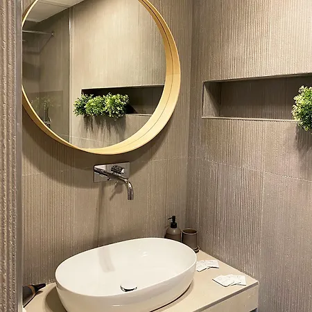 Empire - 3* Модена