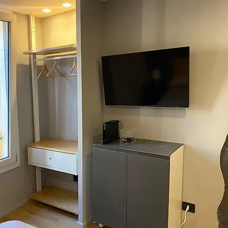 ゲストハウス Empire -