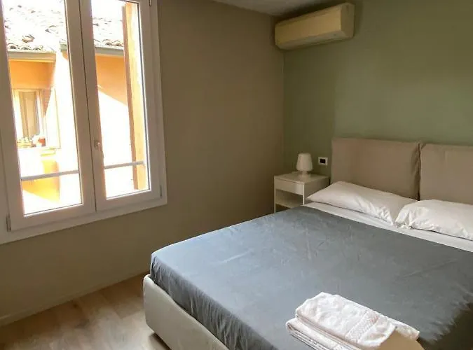 Empire - Гостевой дом Модена