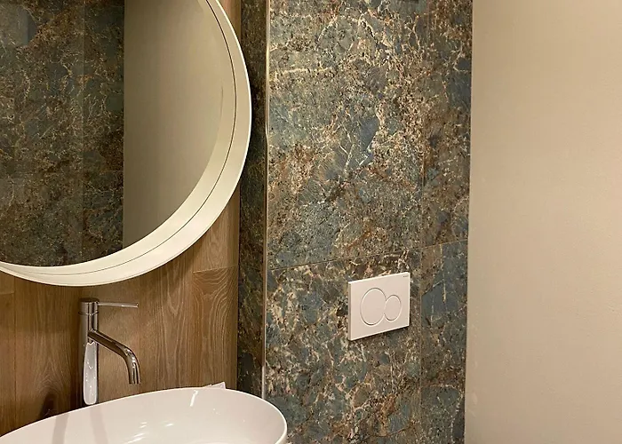 Empire - Πανσιόν 3*